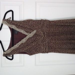 Mid-calf garden party dress, lace detail